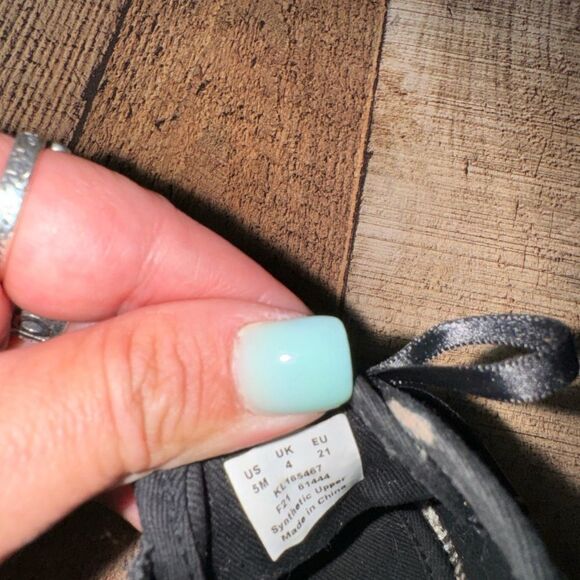 Keds X Kate Spade Kickstart Glitter Sneaker Black Gold size 5M - Picture 8 of 9